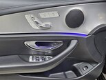 Mercedes E 250-11