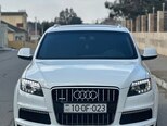 Audi Q7-3