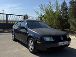 Volkswagen Jetta-1