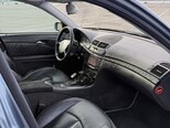 Mercedes E 240-11