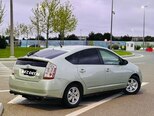 Toyota Prius-3