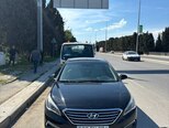 Hyundai Sonata-1