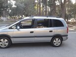 Opel Zafira-10