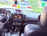 Mitsubishi Outlander-12