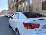 Kia Cerato-9