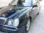 Mercedes E 240-4