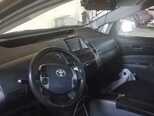 Toyota Prius-8