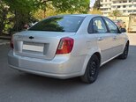 Chevrolet Lacetti-10
