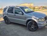 Mercedes ML 320-3
