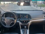 Hyundai Elantra-12