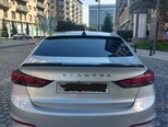 Hyundai Elantra-4