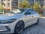Hyundai Elantra-8
