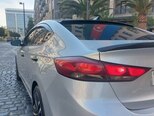 Hyundai Elantra-11