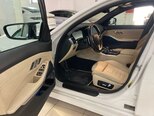 BMW 330e-12