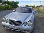 Mercedes E 270-5