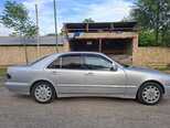 Mercedes E 270-7