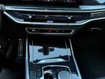 BMW X7-6