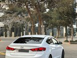 Hyundai Elantra-6