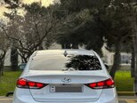 Hyundai Elantra-7