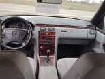 Mercedes E 200-5