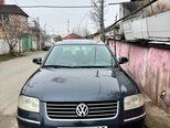 Volkswagen Passat-1
