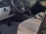 Volkswagen Jetta-8