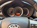 Toyota RAV4-9