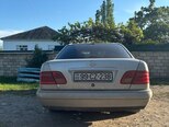 Mercedes E 200-4