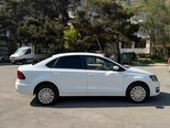 Volkswagen Polo-4