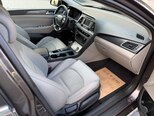 Hyundai Sonata-11