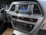 Hyundai Sonata-17