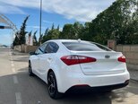 Kia Cerato-5