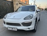 Porsche Cayenne-3