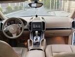 Porsche Cayenne-11
