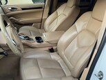 Porsche Cayenne-10