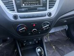 Hyundai Accent-20