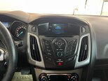 Ford Focus-32