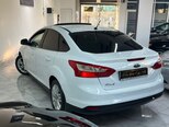 Ford Focus-23
