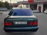 Mercedes E 240-2