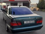 Mercedes E 240-6