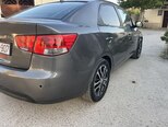 Kia Cerato-9