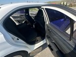 Toyota Corolla Axio-12