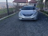 Hyundai Sonata-5