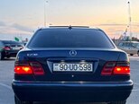 Mercedes E 230-3