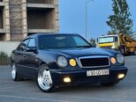 Mercedes E 230-1