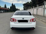 Volkswagen Jetta-2