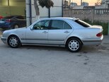 Mercedes E 280-7
