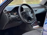 Mercedes E 220-3