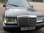 Mercedes 200 D-1