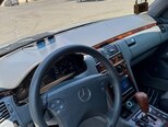Mercedes E 270-8